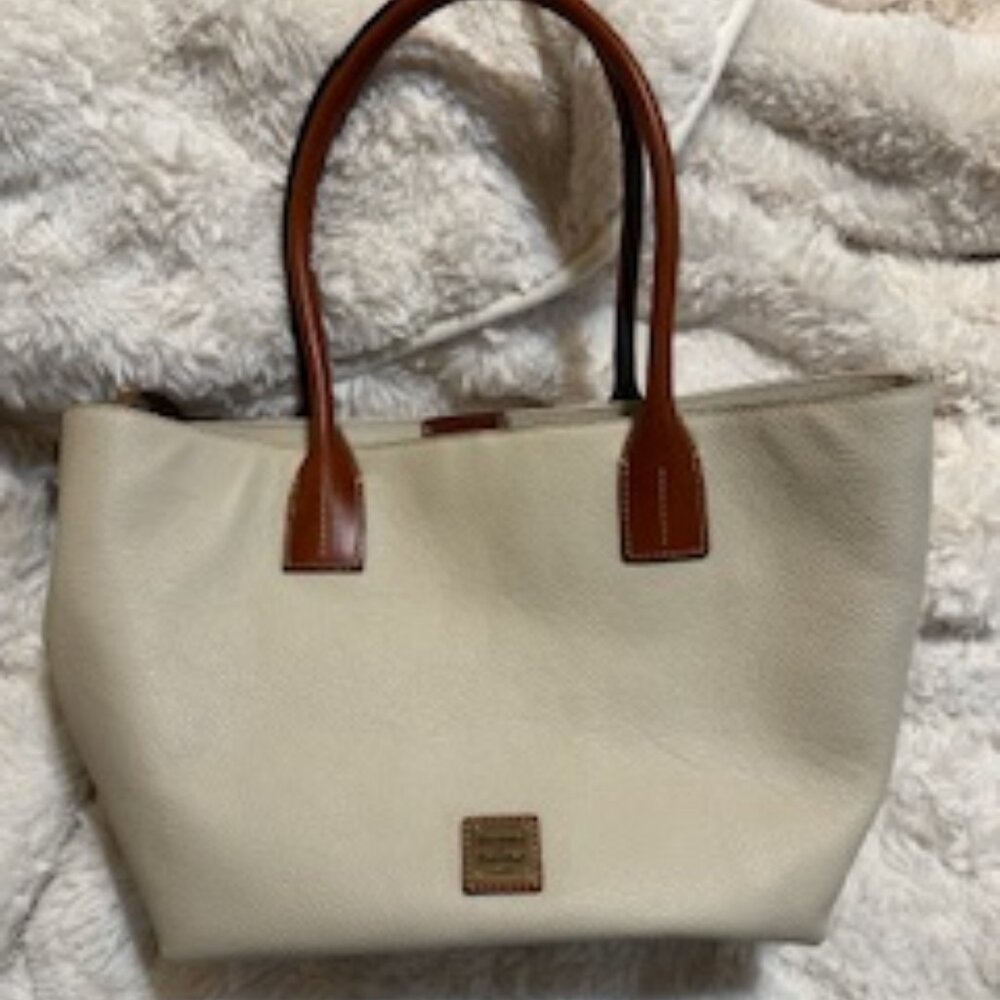 Dooney & Bourke Shoulder Bag
